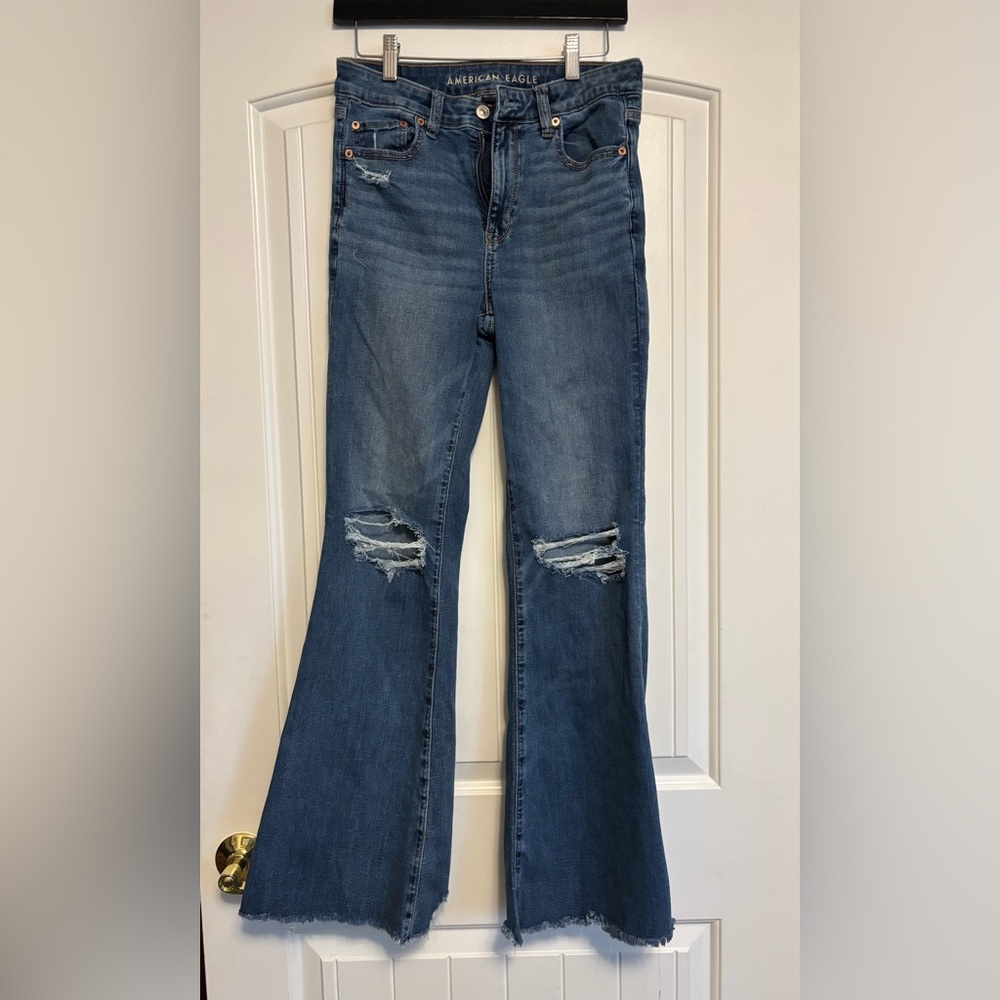 American Eagle Outfitters Distressed Super Hi-Rise Flare size 4R